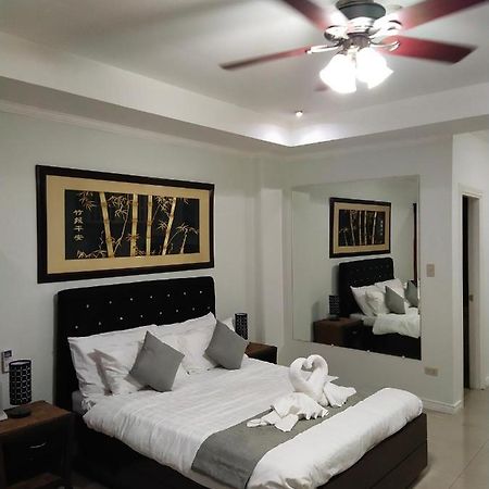 Bourbon St Apts Condo 16 アンヘレス エクステリア 写真